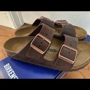 Birkenstock “Arizona” sandal
